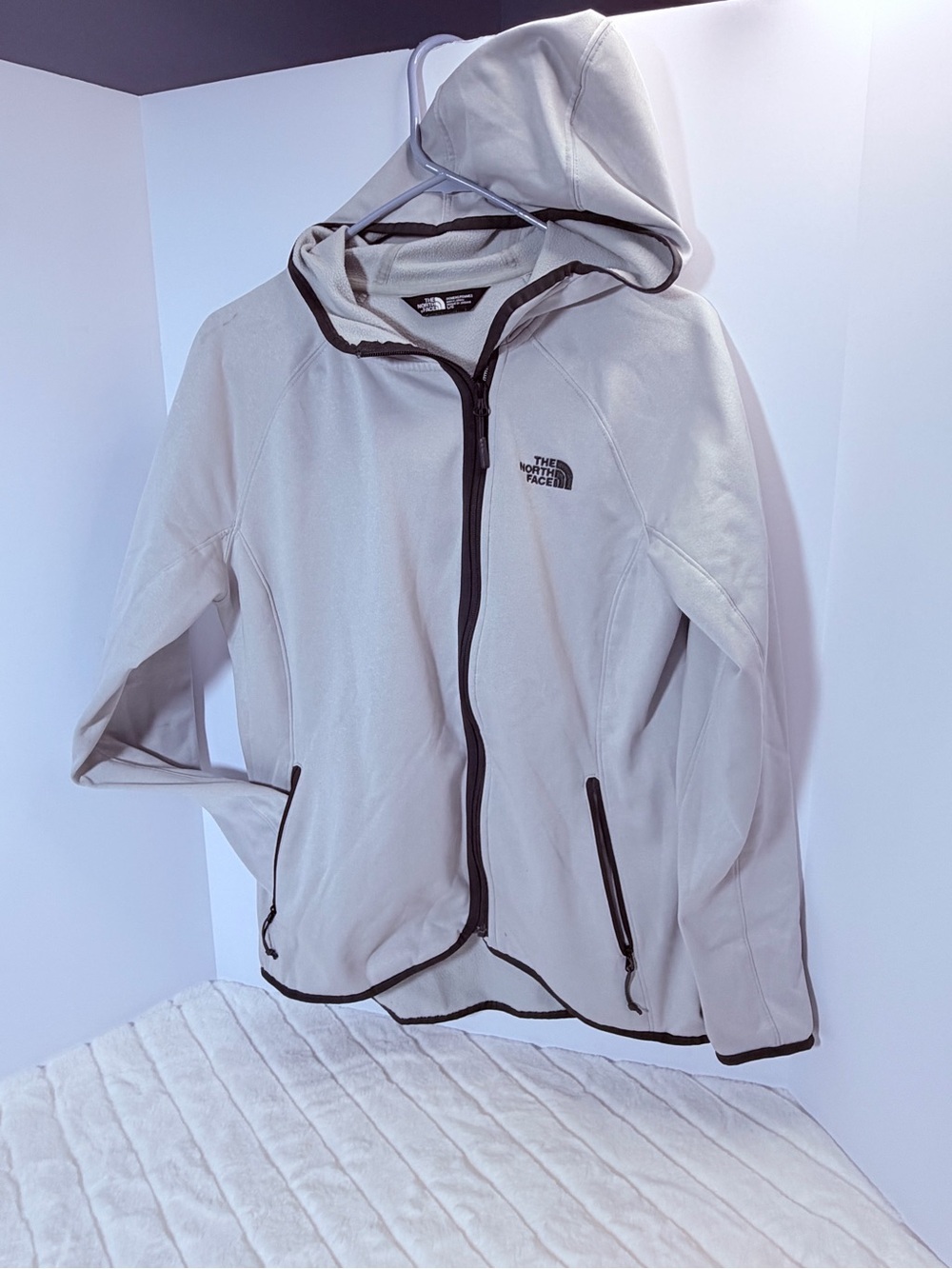 The North Face ladies Large Hooded Jacket - Light Gray
